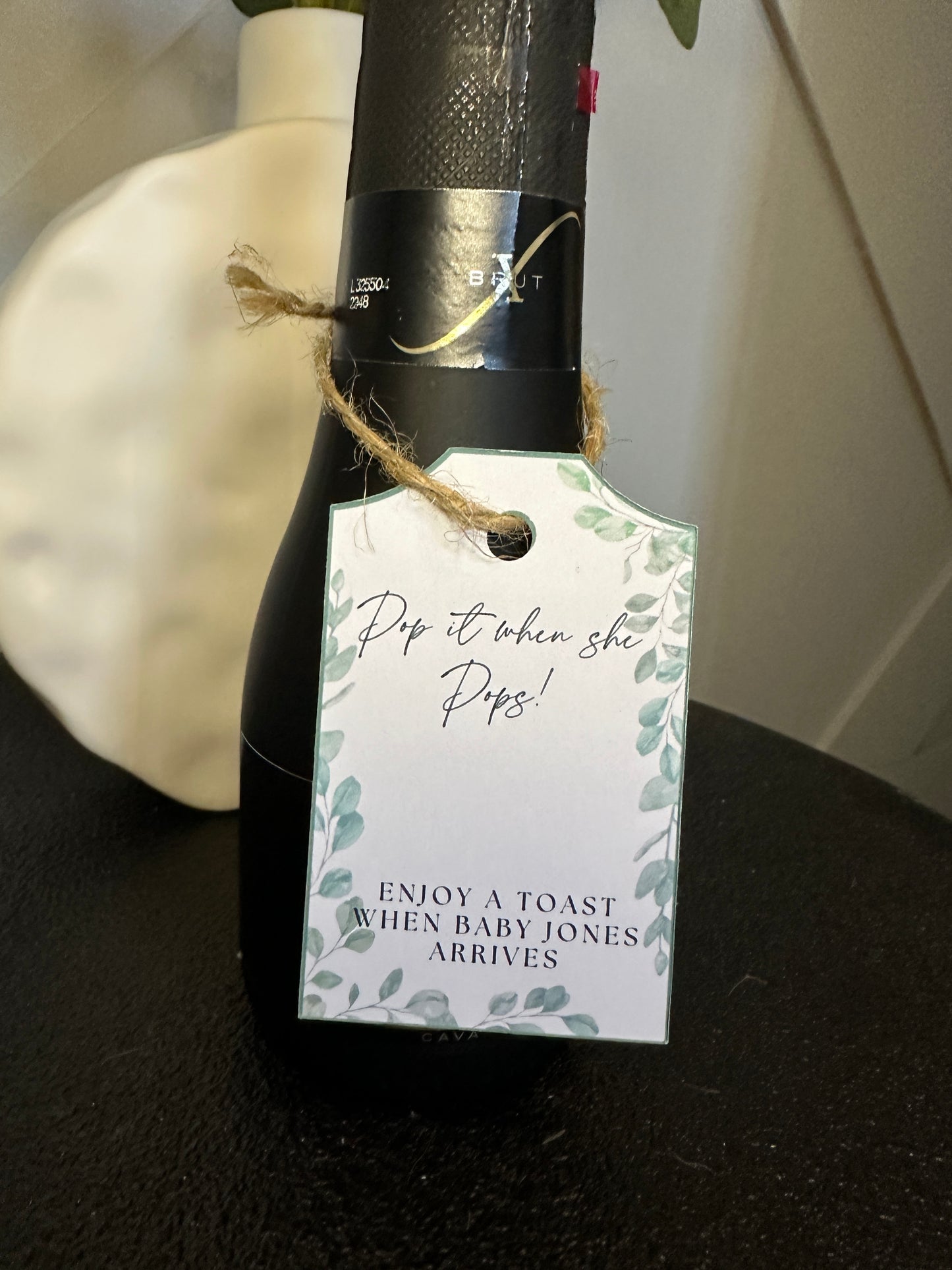 Green Eucalyptus 'Pop It When She Pops' Customisable Bottle & Gift Tags (x10)